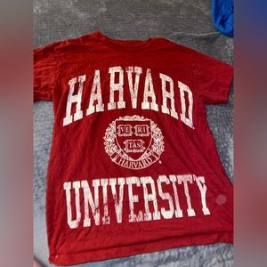 Harvard t shirt
